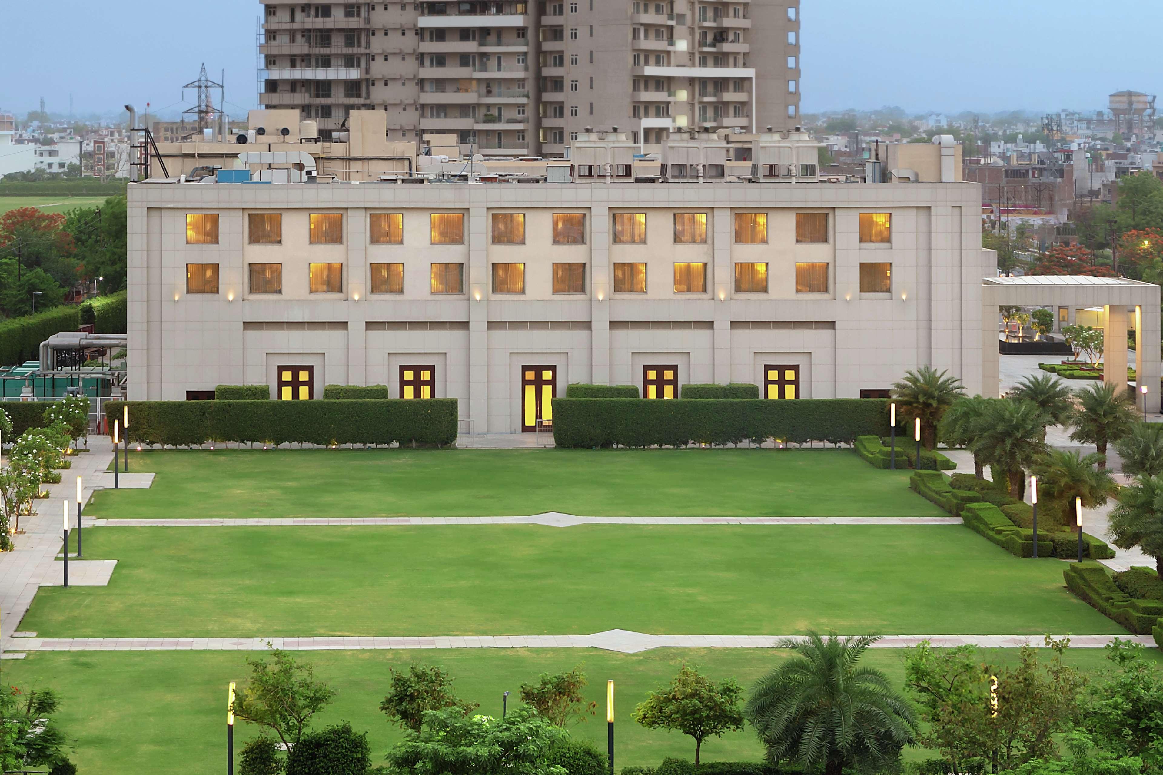 Doubletree By Hilton होटल