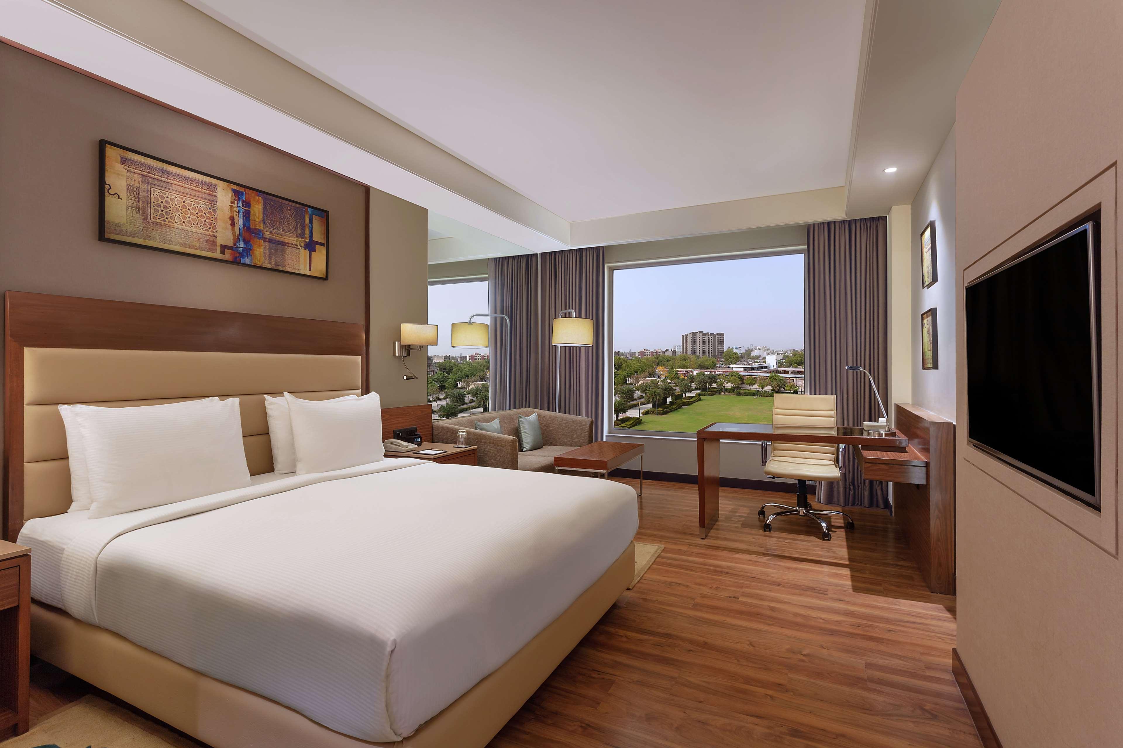 होटल Doubletree By Hilton