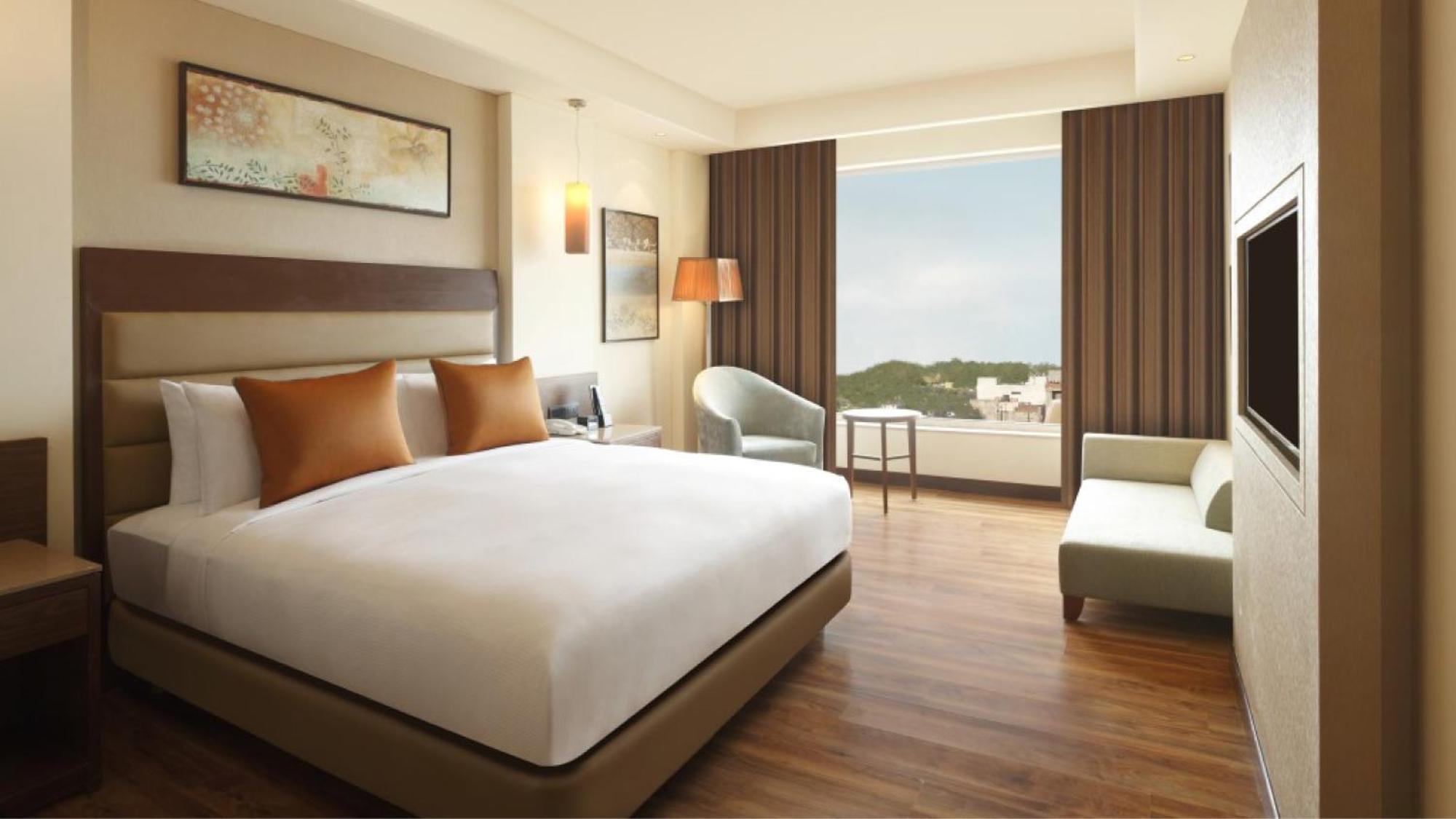 होटल Doubletree By Hilton 5*