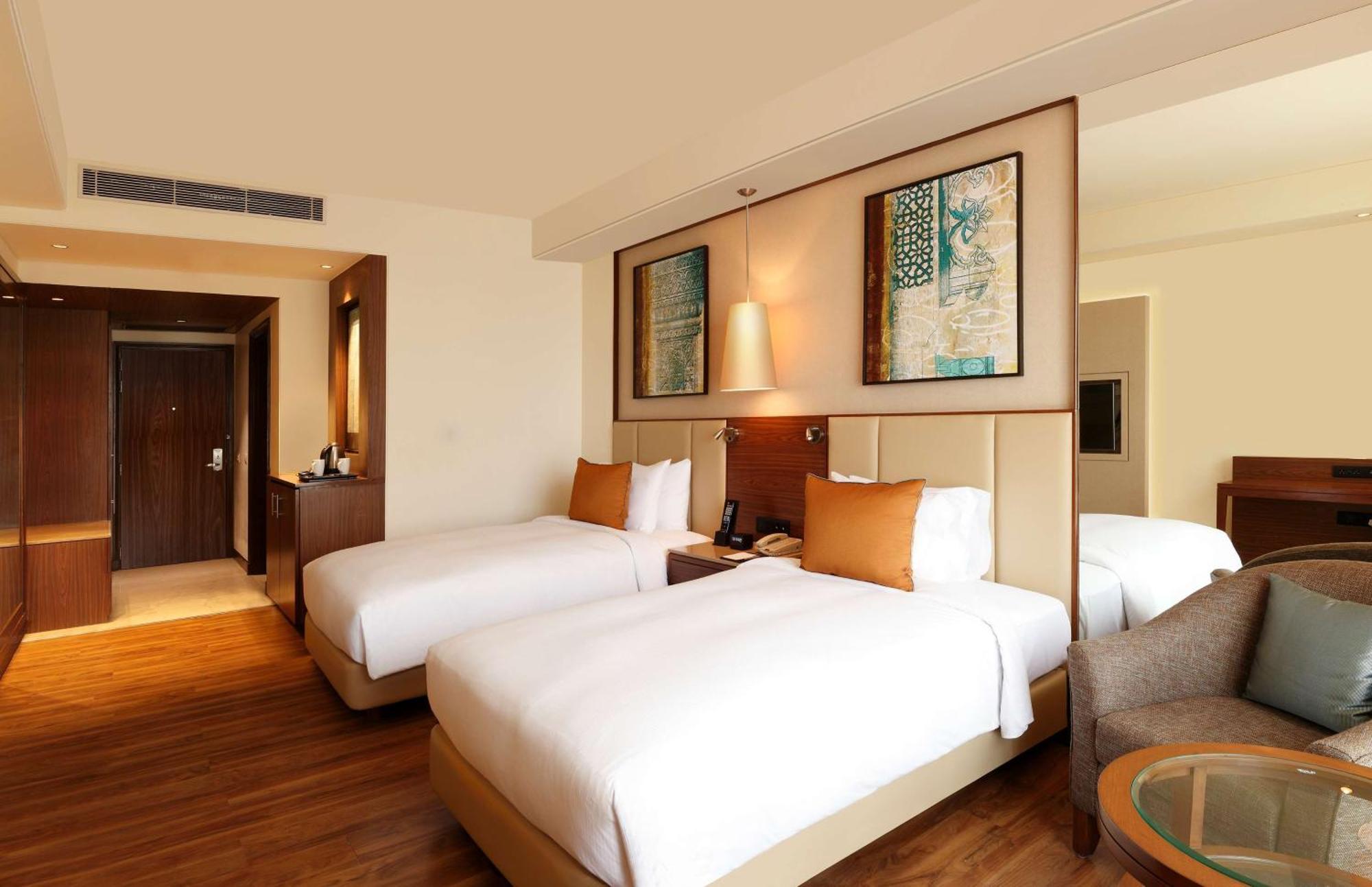 Doubletree By Hilton Agra Hotel 5*